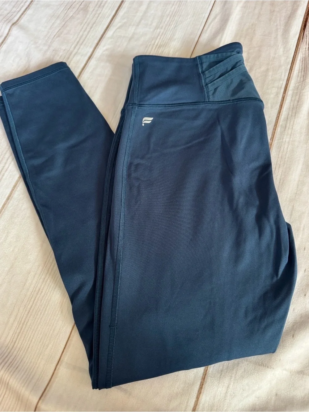 3 Fabletics Leggings Bundle - Picture 5 of 5